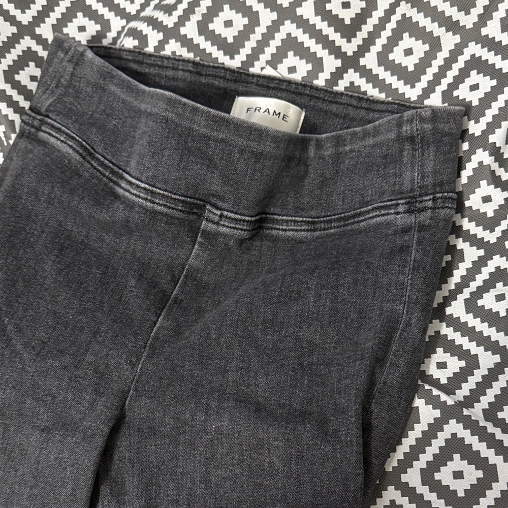 Frame Dark Wash Jetset Crop Mini Boot jeans
